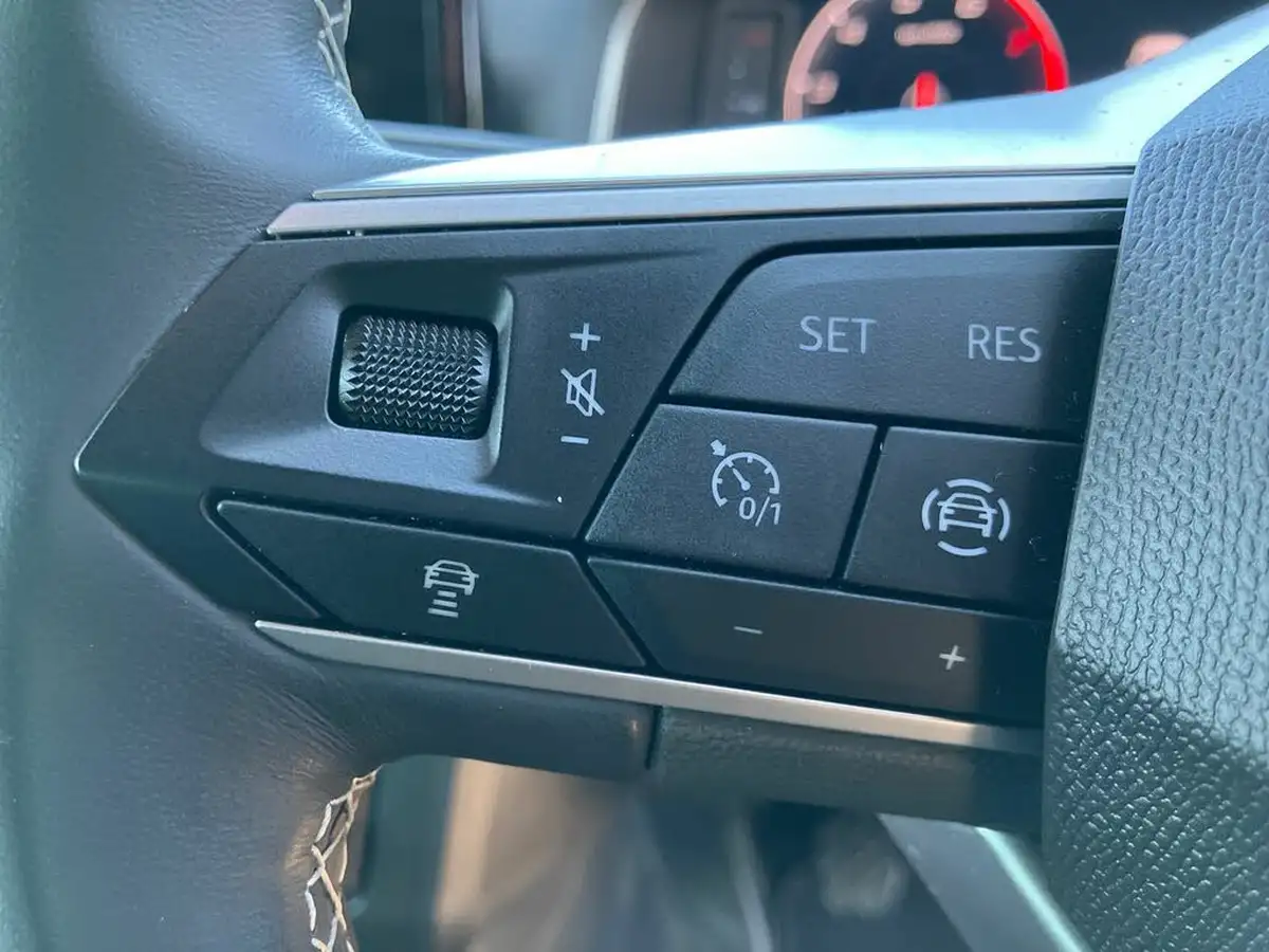2022-seat-ibiza-10-tsi-xcellence-lux-95ps-big-18