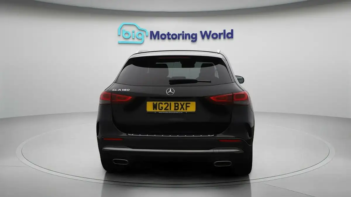 2021-mercedes-benz-gla-class-13-gla-180-amg-line-premium-1332cc-big-6