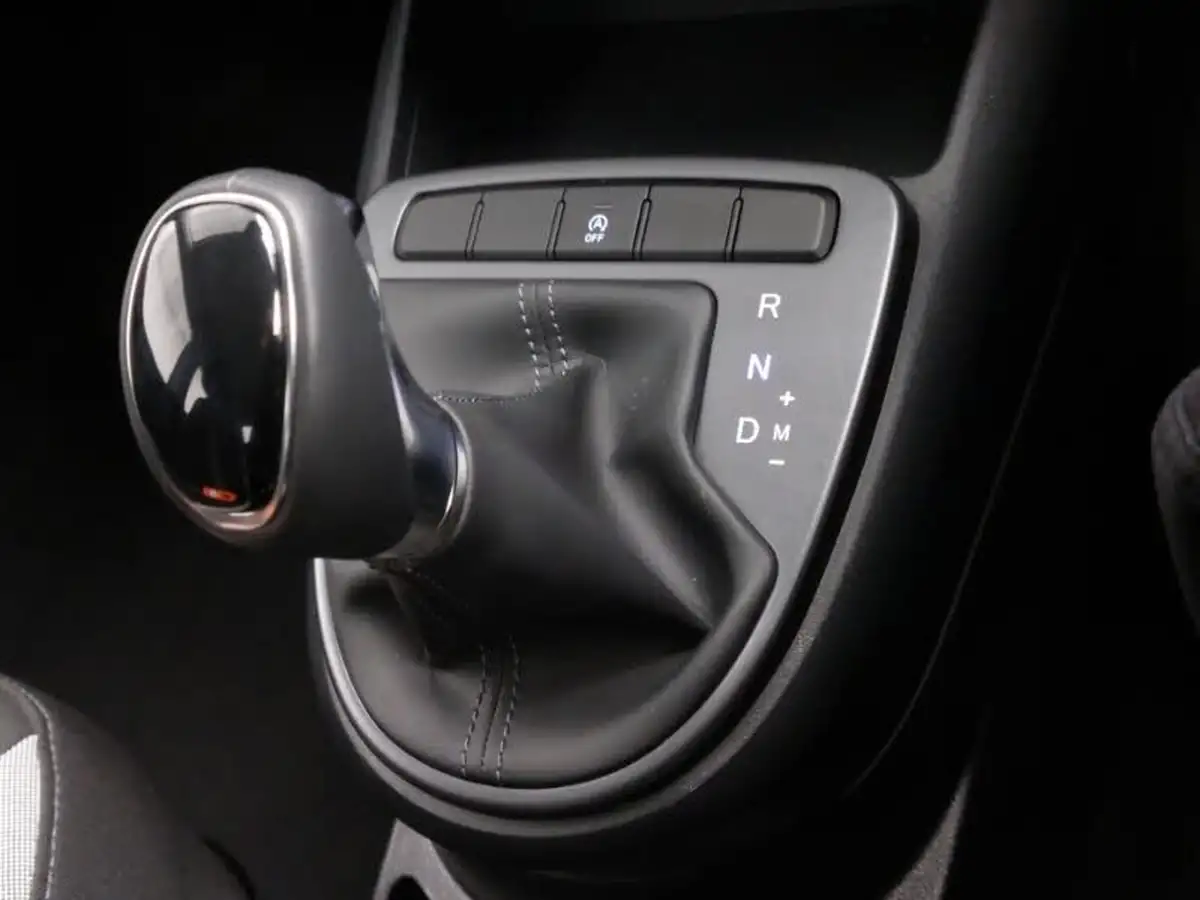 2024-hyundai-i10-10-advance-67ps-auto-big-11