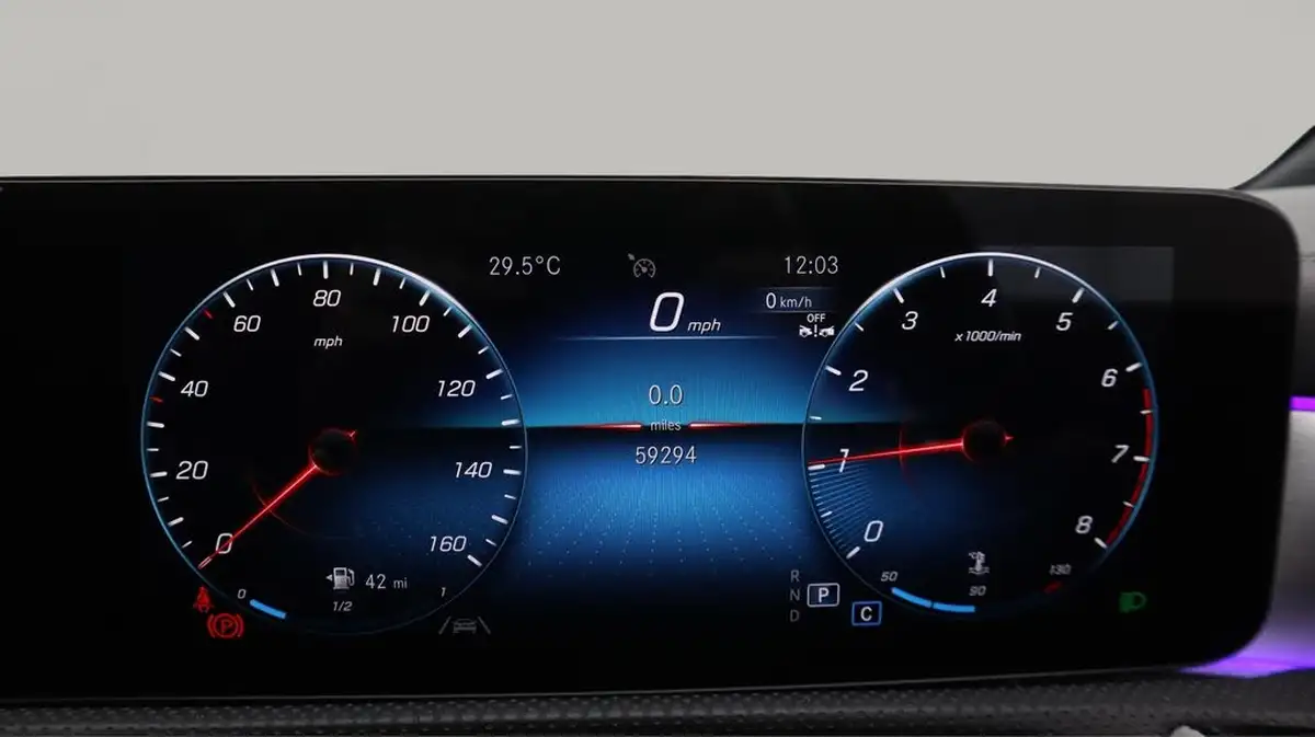 2021-mercedes-benz-cla-13-cla-180-amg-line-premium-plus-coupe-4d-big-10