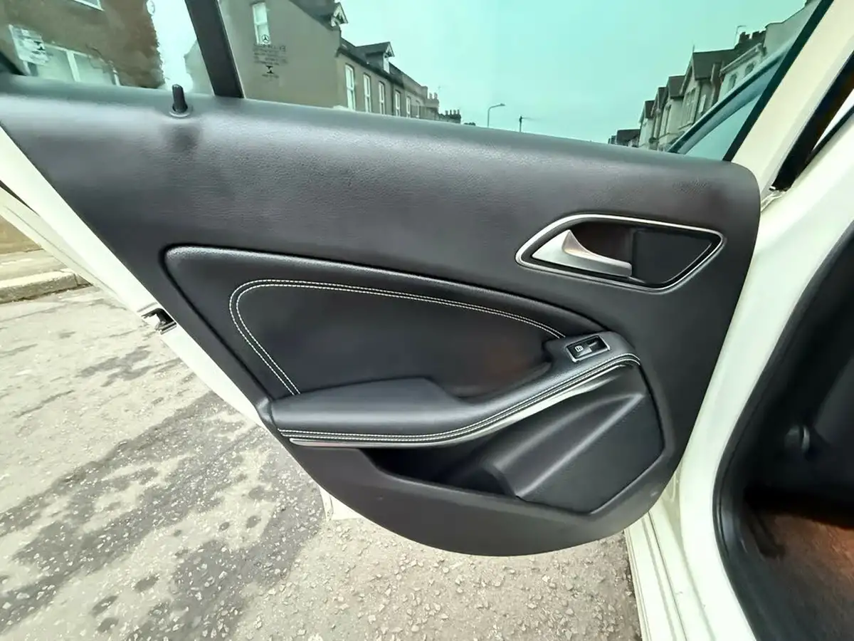 2014-mercedes-benz-a-class-big-66