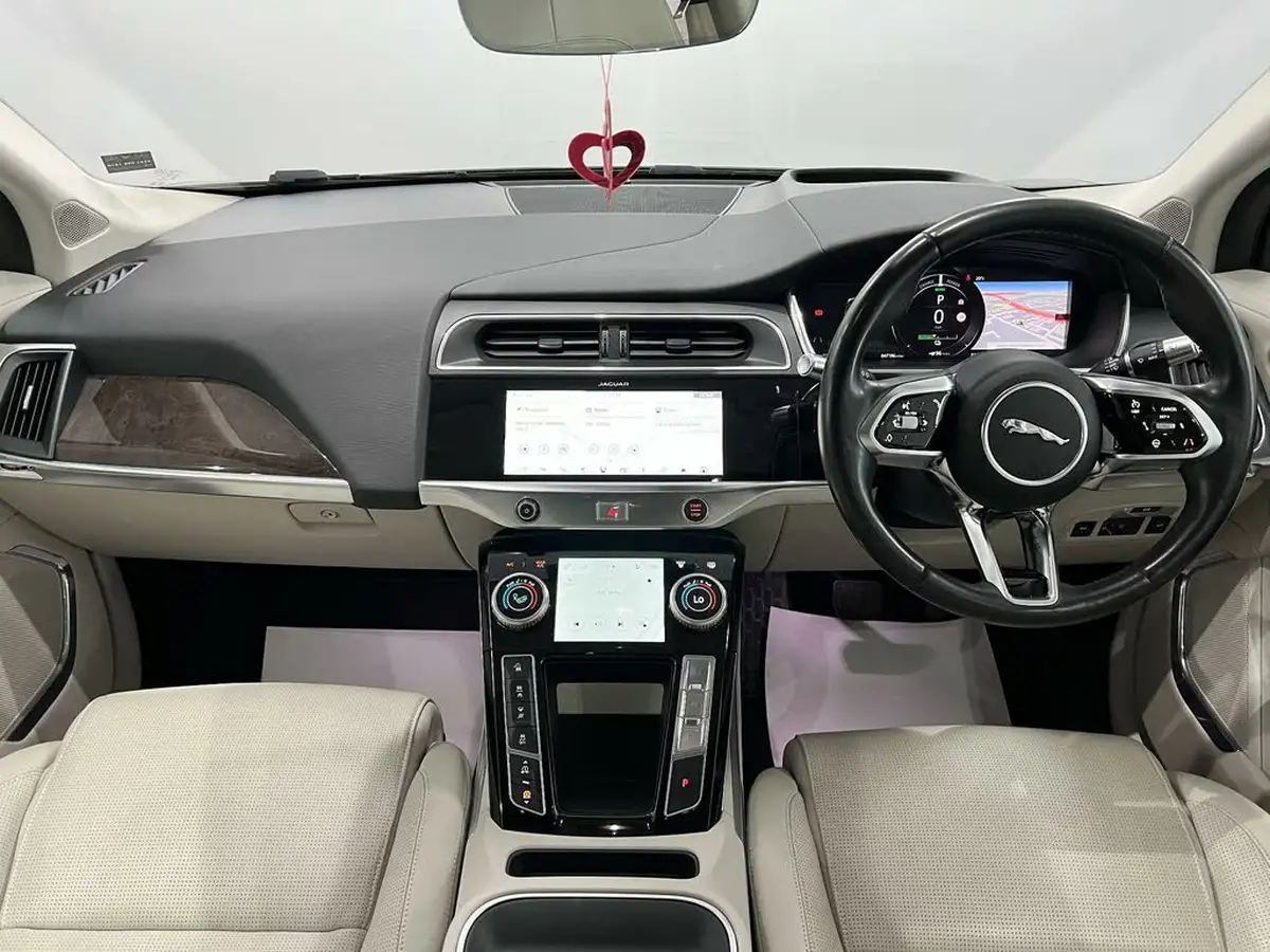 2019-jaguar-i-pace-ev400-hse-big-32