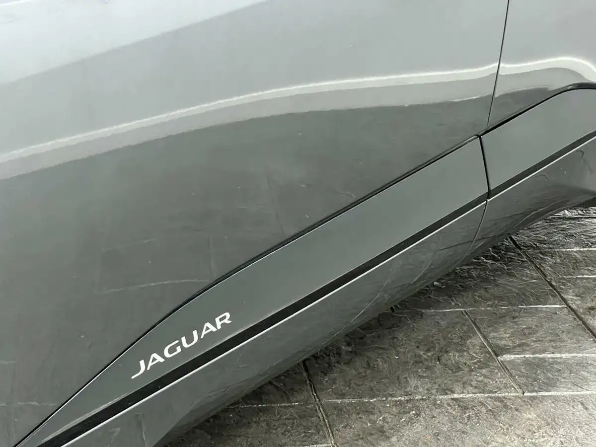 2019-jaguar-i-pace-ev400-hse-big-11