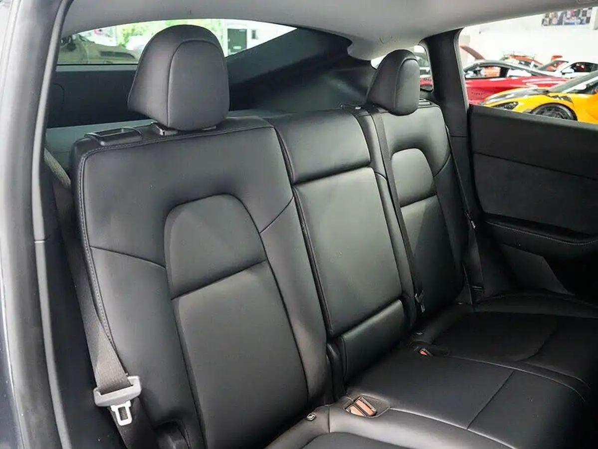 2023-tesla-model-y-e-performance-big-20