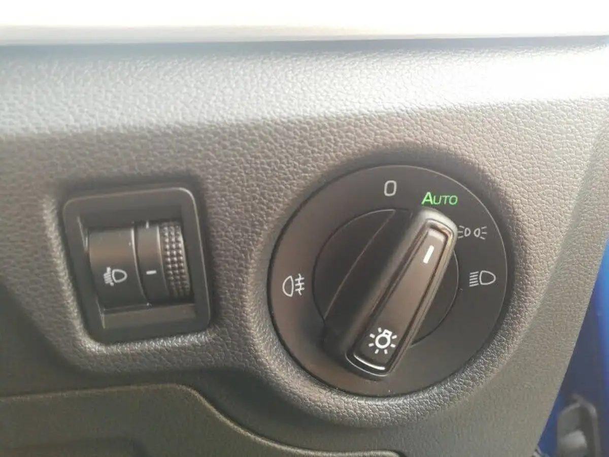 2023-skoda-kamiq-10-tsi-se-drive-95ps-big-18