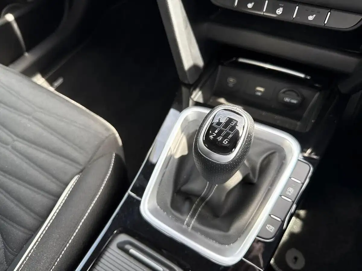 2024-kia-ceed-15-t-gdi-gt-line-138bhp-big-17