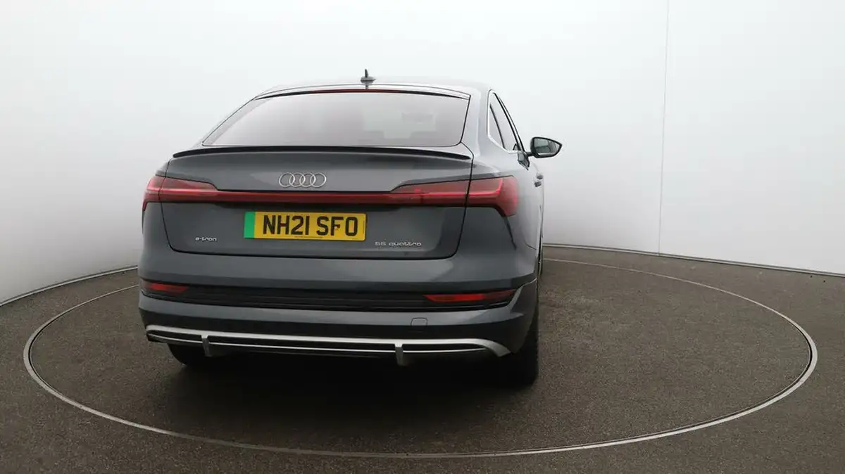 2021-audi-e-tron-55e-s-line-sportback-big-59