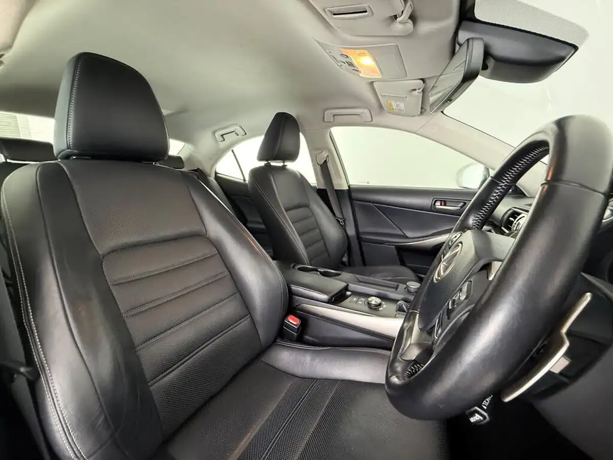 2018-lexus-is-300h-25-advance-lexus-navigation-big-14