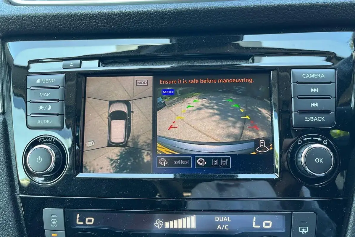 2019-nissan-qashqai-13-dig-t-n-motion-140ps-big-16