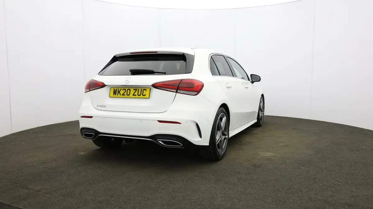 2020-mercedes-benz-a-class-20-a250-amg-line-executive-hatchback-5d-big-61