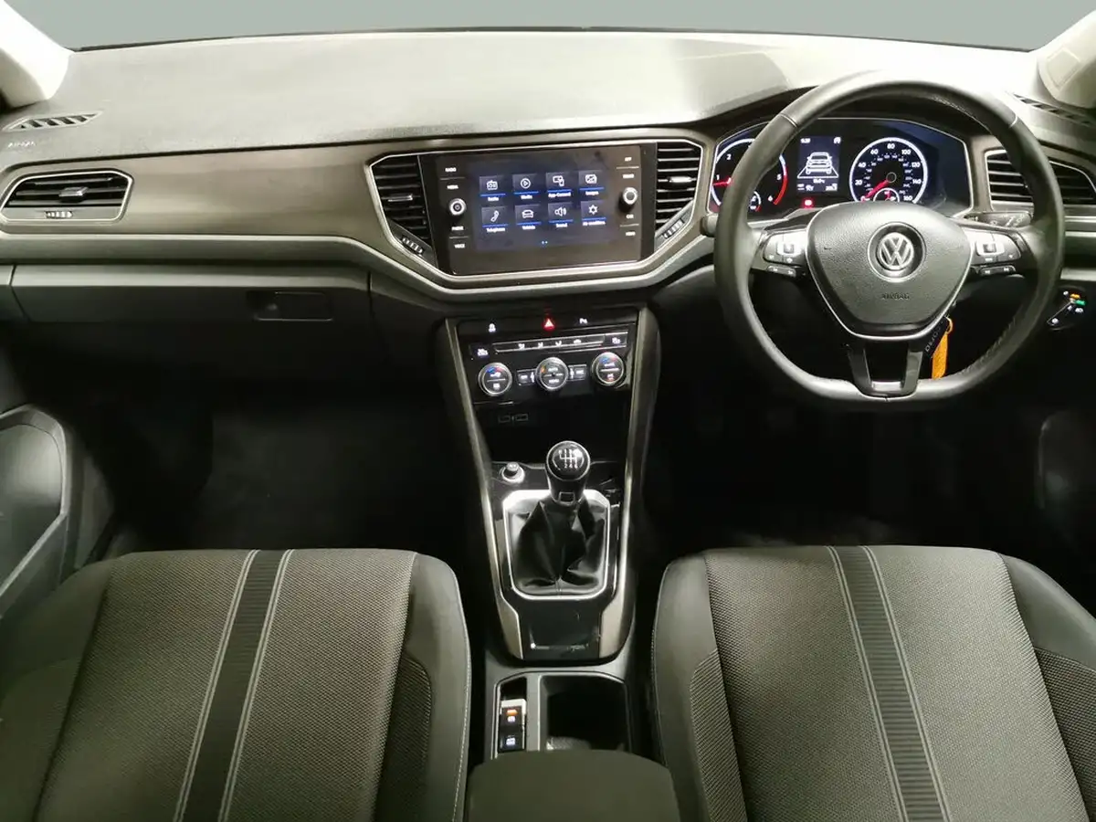 2019-volkswagen-t-roc-16tdi-se-big-6