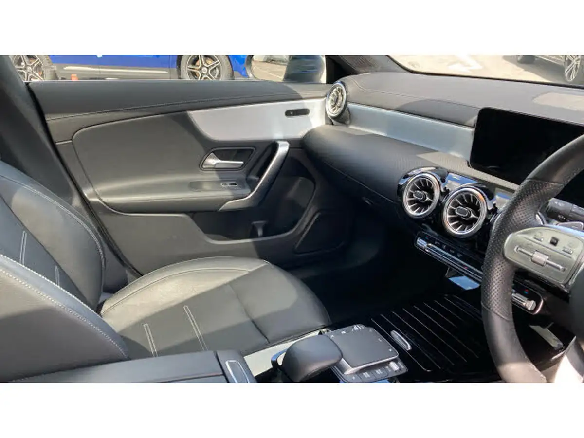 2022-mercedes-benz-cla-13-cla-180-amg-line-premium-plus-coupe-4d-big-13