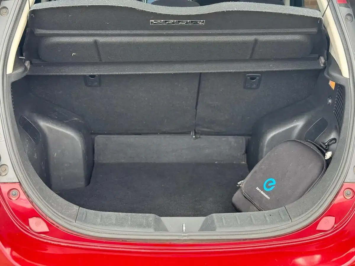 2014-nissan-leaf-e-acenta-big-29