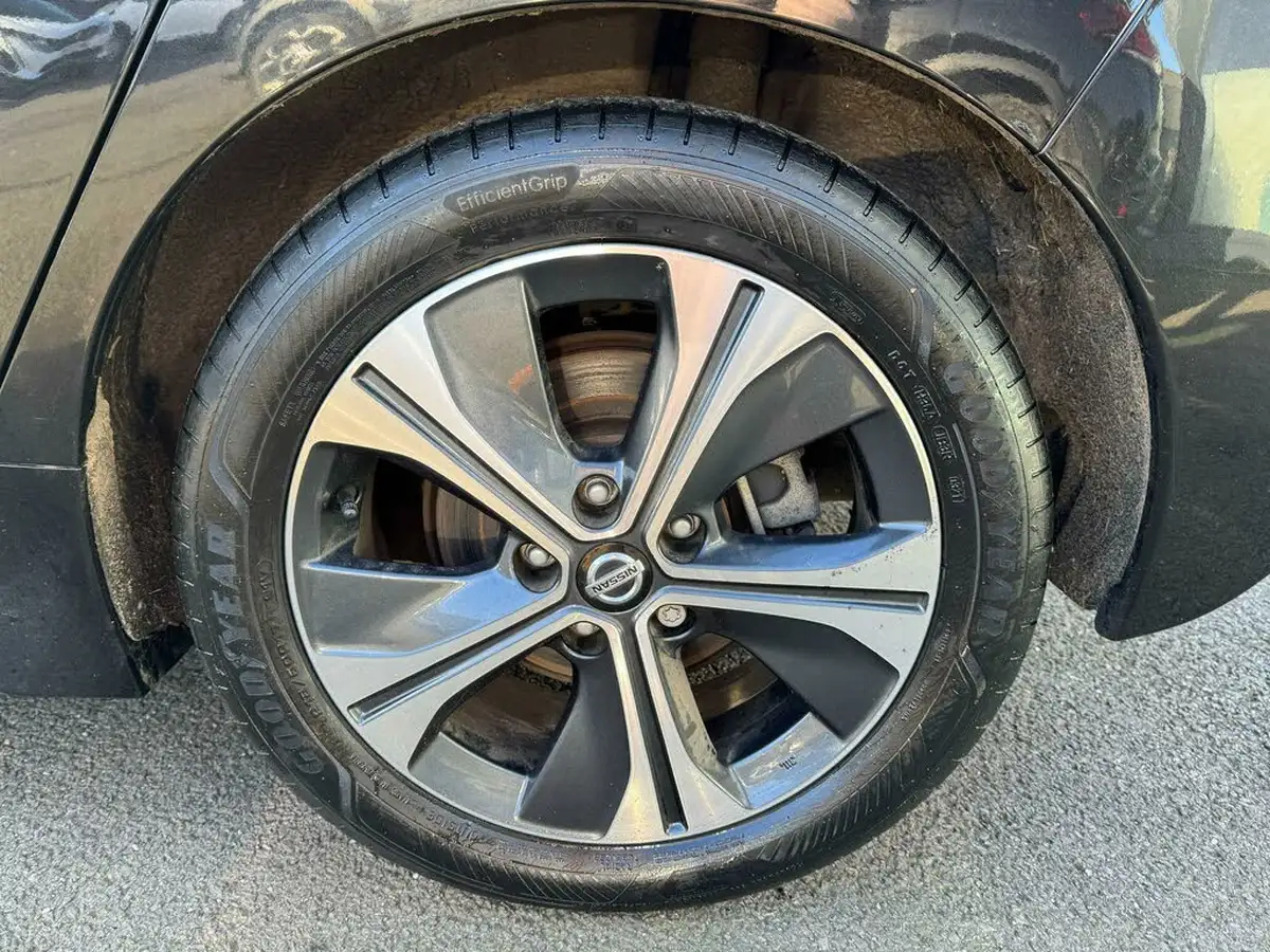 2021-nissan-leaf-e-10-40kwh-big-21