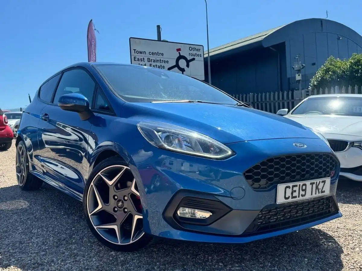 2019-ford-fiesta-15t-st-3-3d-big-0