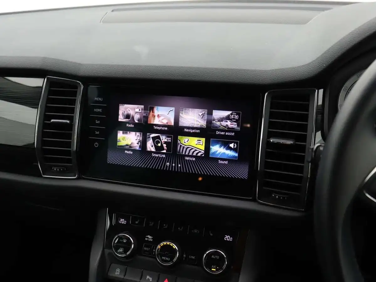 2021-skoda-kodiaq-15-tsi-se-l-dsg-big-26