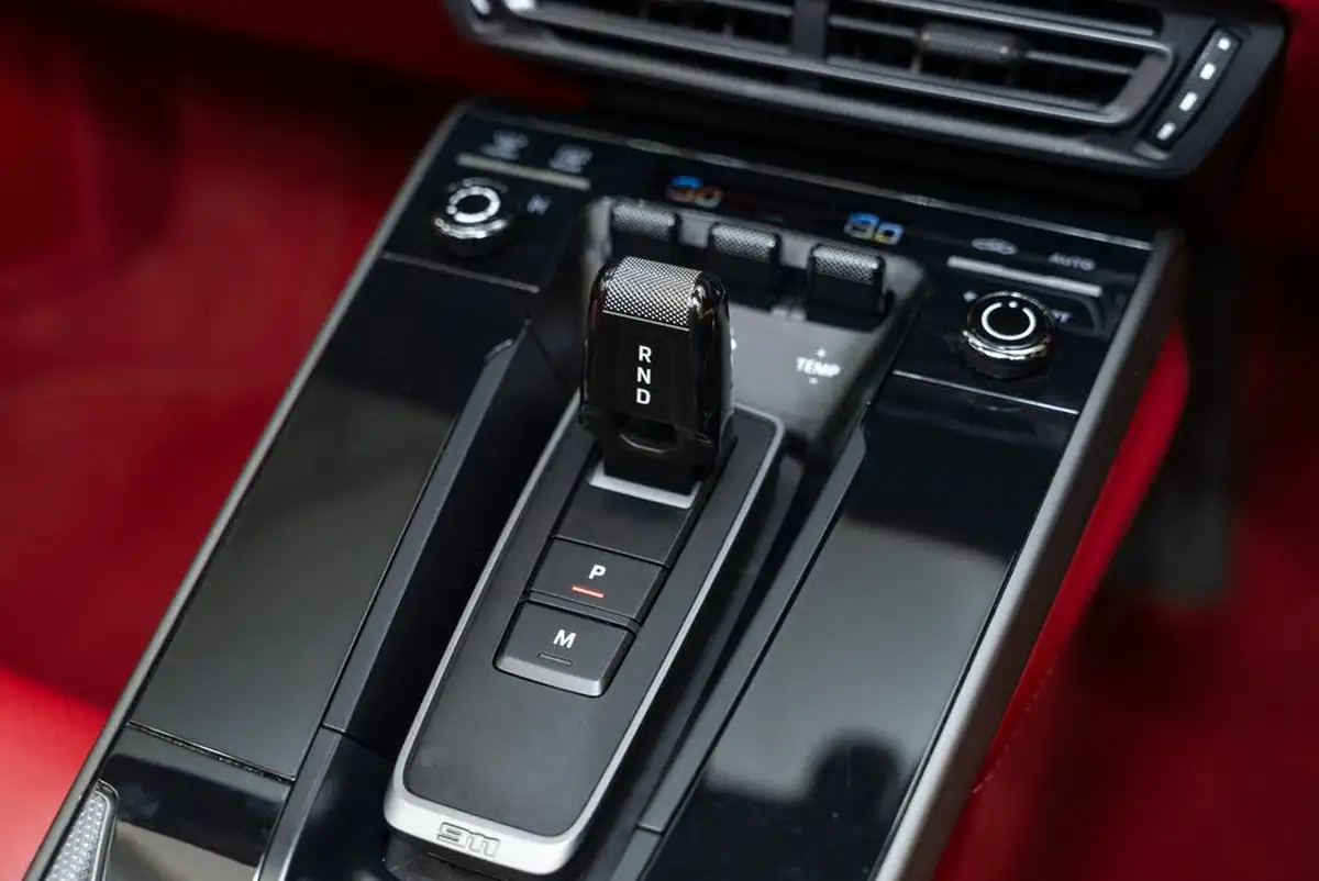2023-porsche-911-30-targa-4-big-19