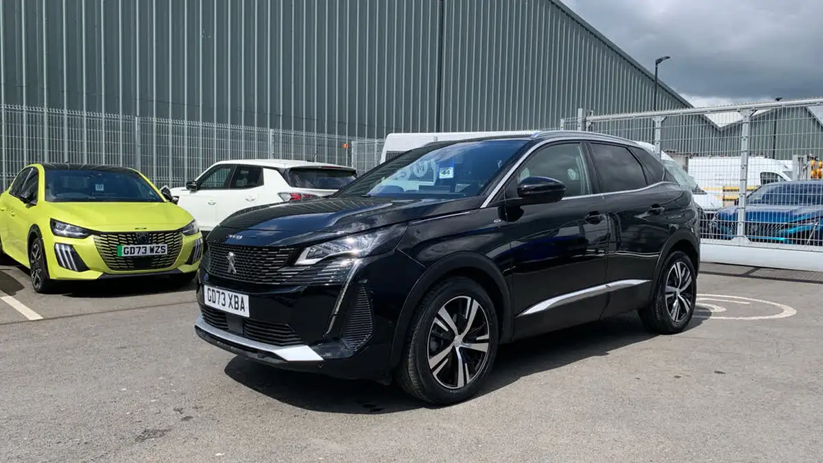 2024-peugeot-3008-suv-12-puretech-gt-136ps-hybrid-e-dsc6-big-6