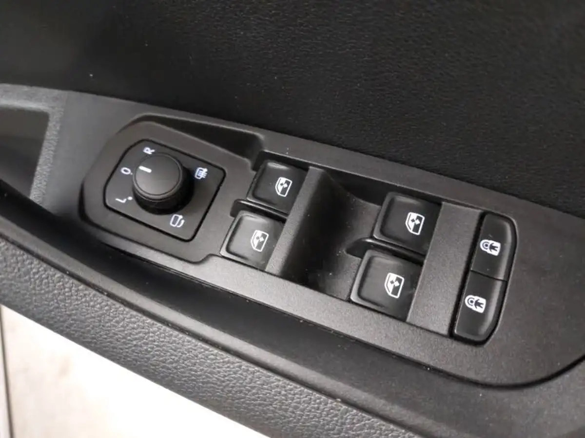 2024-skoda-karoq-10-tsi-se-l-edition-big-11