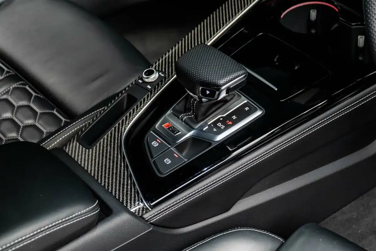 2023-audi-rs4-avant-29-tfsi-carbon-black-big-33