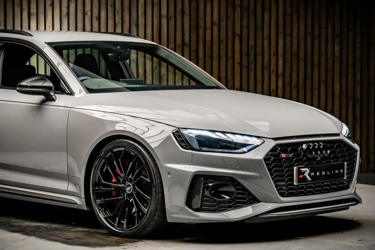 2023-audi-rs4-avant-29-tfsi-carbon-black-big-9