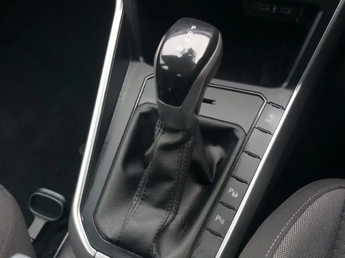 2024-volkswagen-taigo-10-tsi-life-110ps-dsg-big-16
