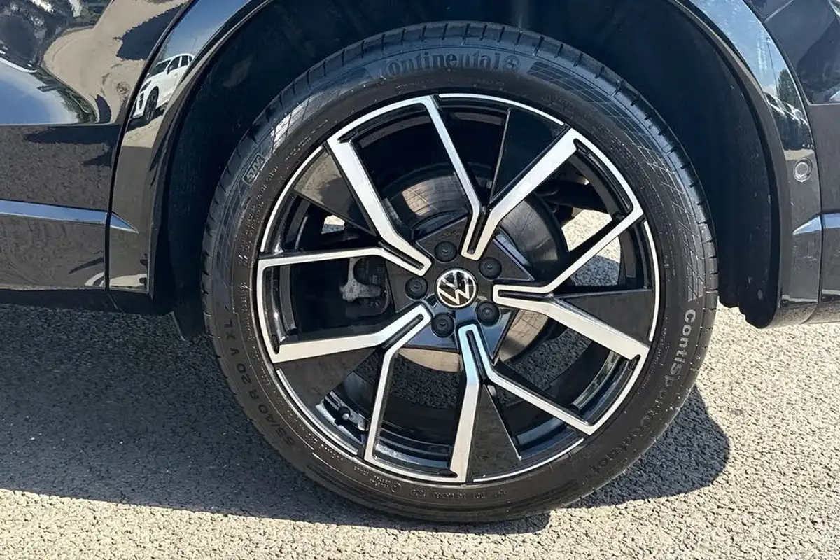 2024-volkswagen-tiguan-15-etsi-r-line-big-10