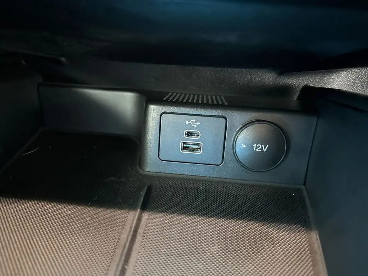 2022-ford-kuga-big-23