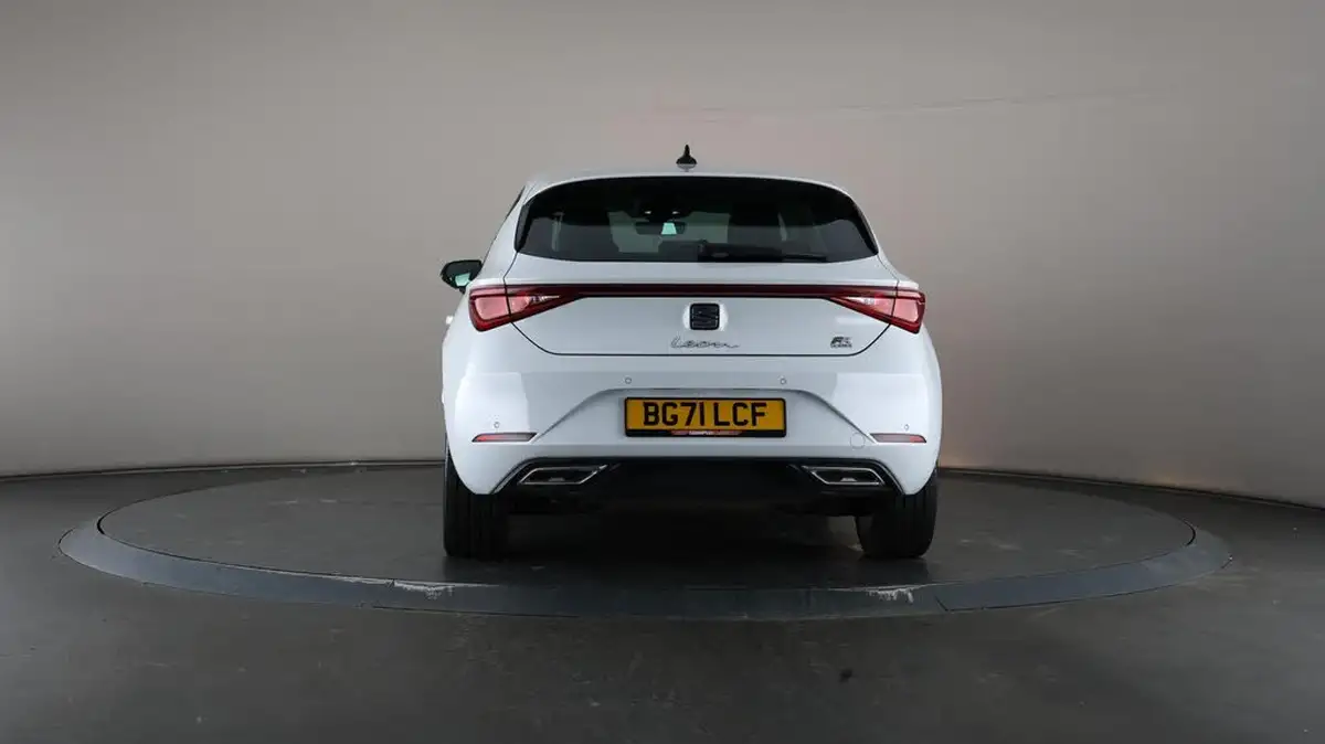2021-seat-leon-14-e-hybrid-fr-hatchback-big-35