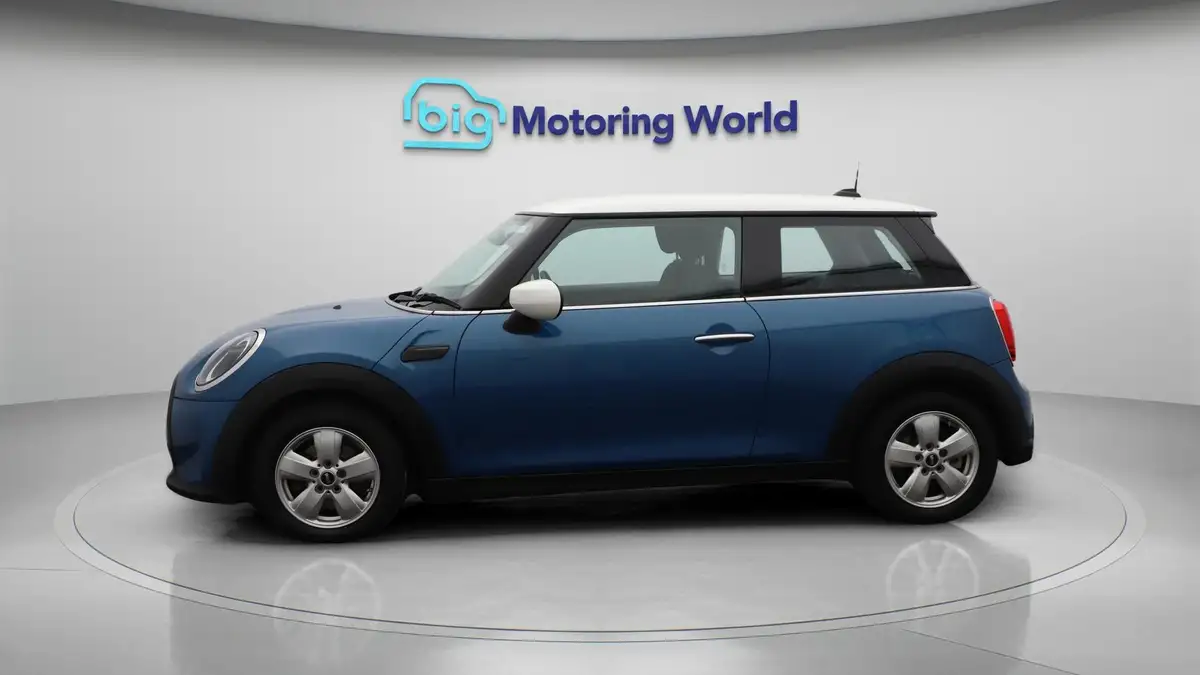 2022-mini-cooper-15-cooper-classic-premium-hatchback-3d-auto-big-4