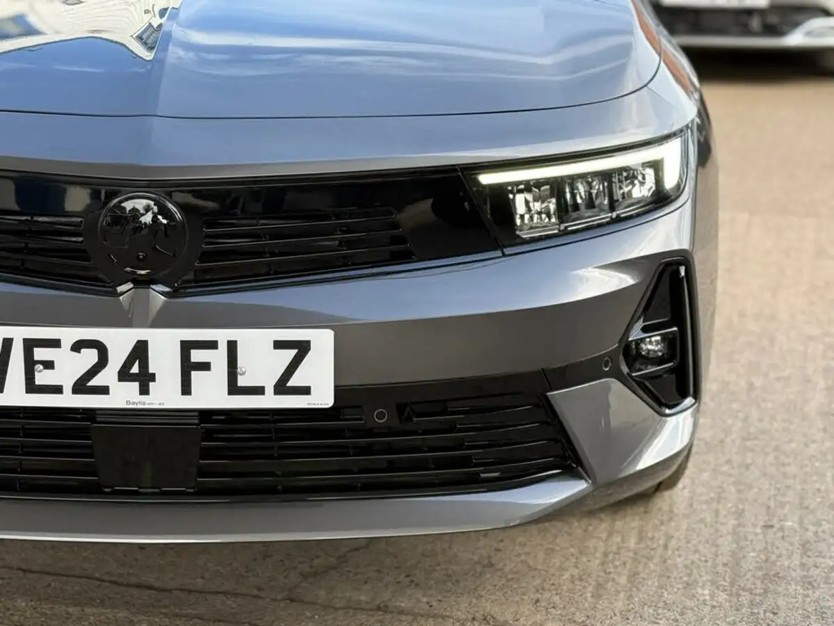 2024-vauxhall-astra-12-turbo-gs-130ps-hatchback-big-18