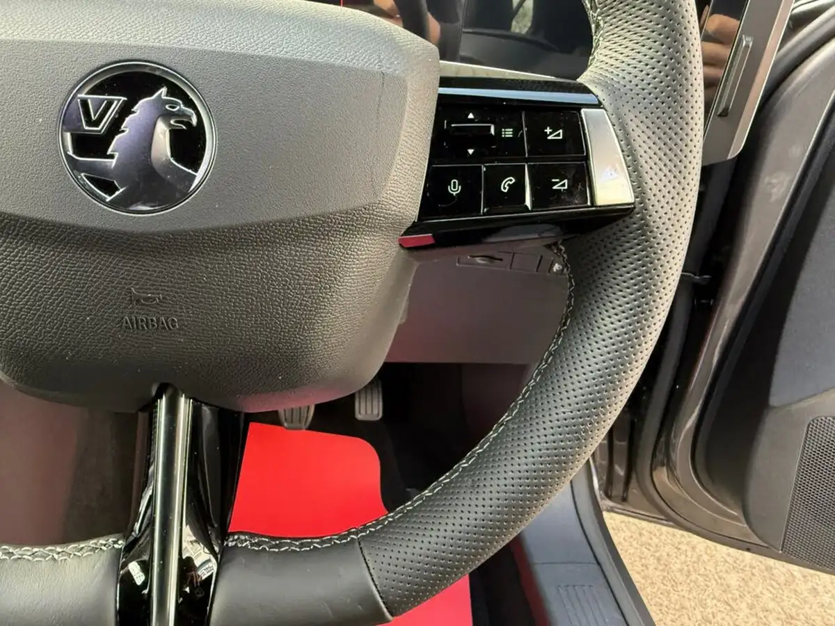 2024-vauxhall-astra-12-turbo-gs-130ps-hatchback-big-70