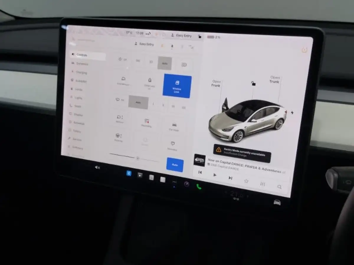 2021-tesla-model-3-e-long-range-4x4-big-10