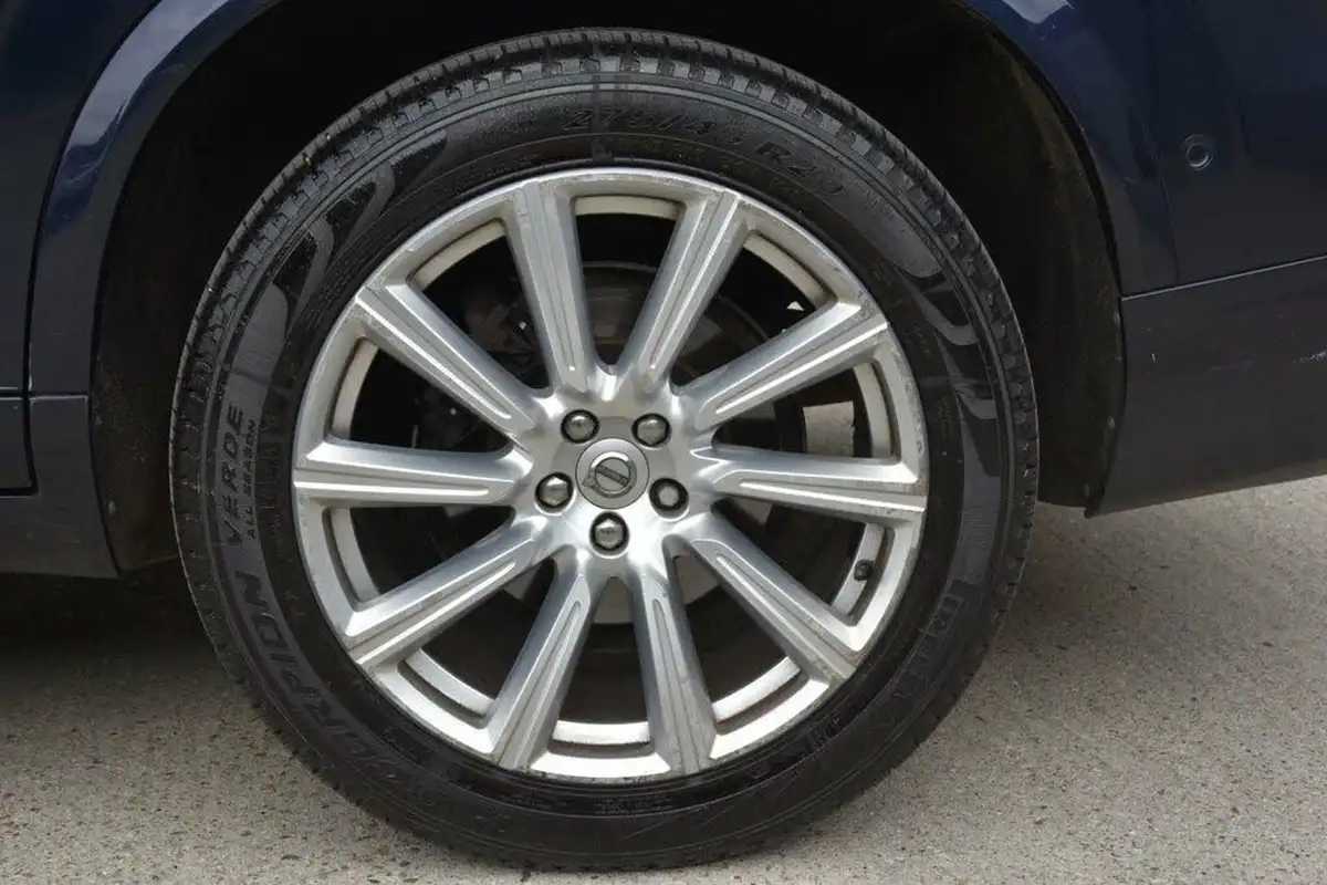 2016-volvo-xc90-20td-d5-inscription-big-61