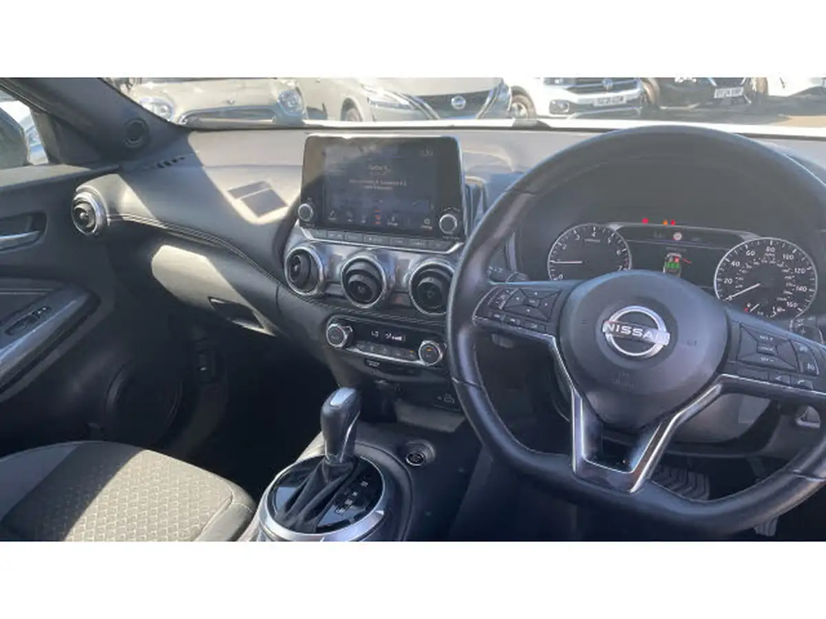 2023-nissan-juke-10-dig-t-n-connecta-dct-big-13