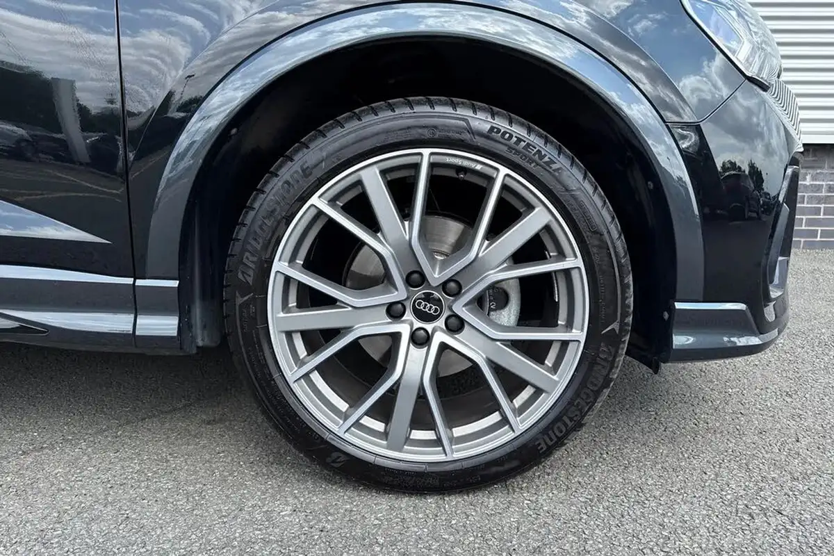 2024-audi-q3-15-35-tfsi-black-edition-sportback-s-tronic-big-6