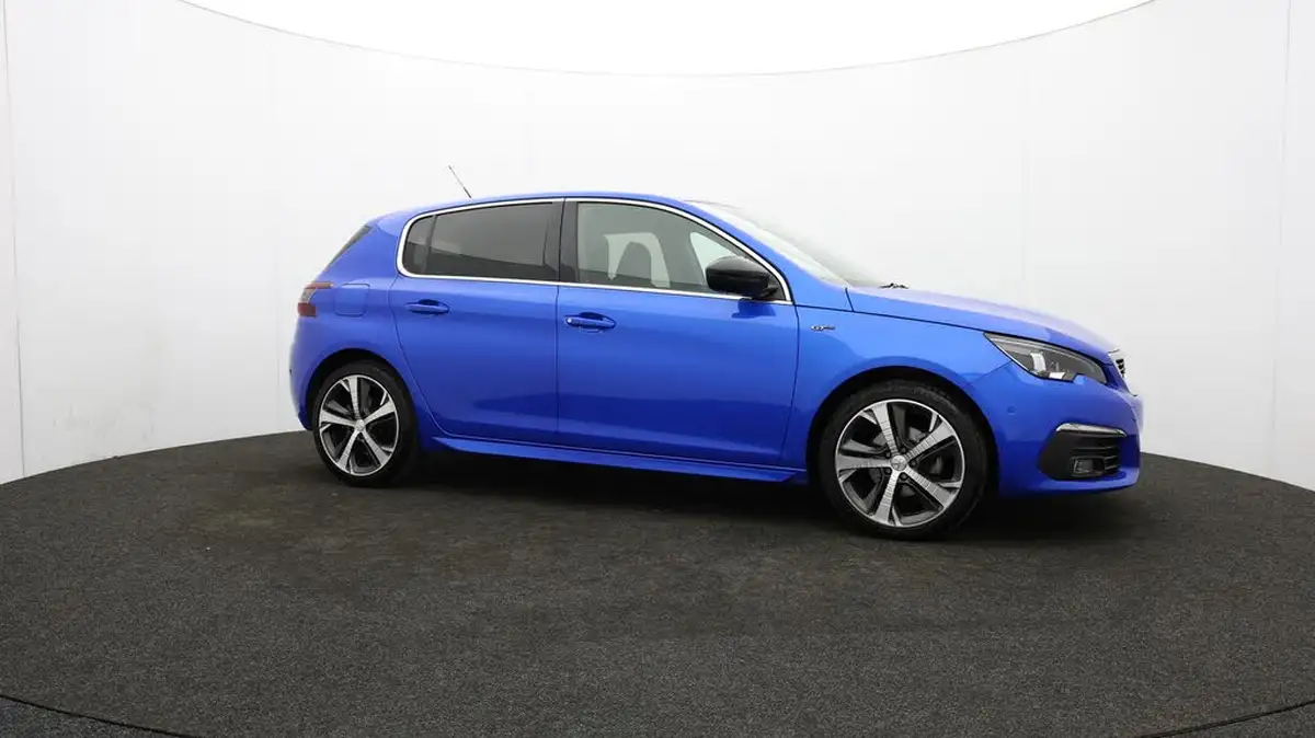 2021-peugeot-308-15-bluehdi-gt-premium-eat8-big-46