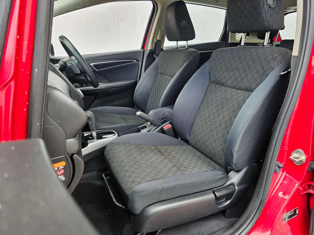 2016-honda-jazz-13-i-vtec-se-cvt-big-7