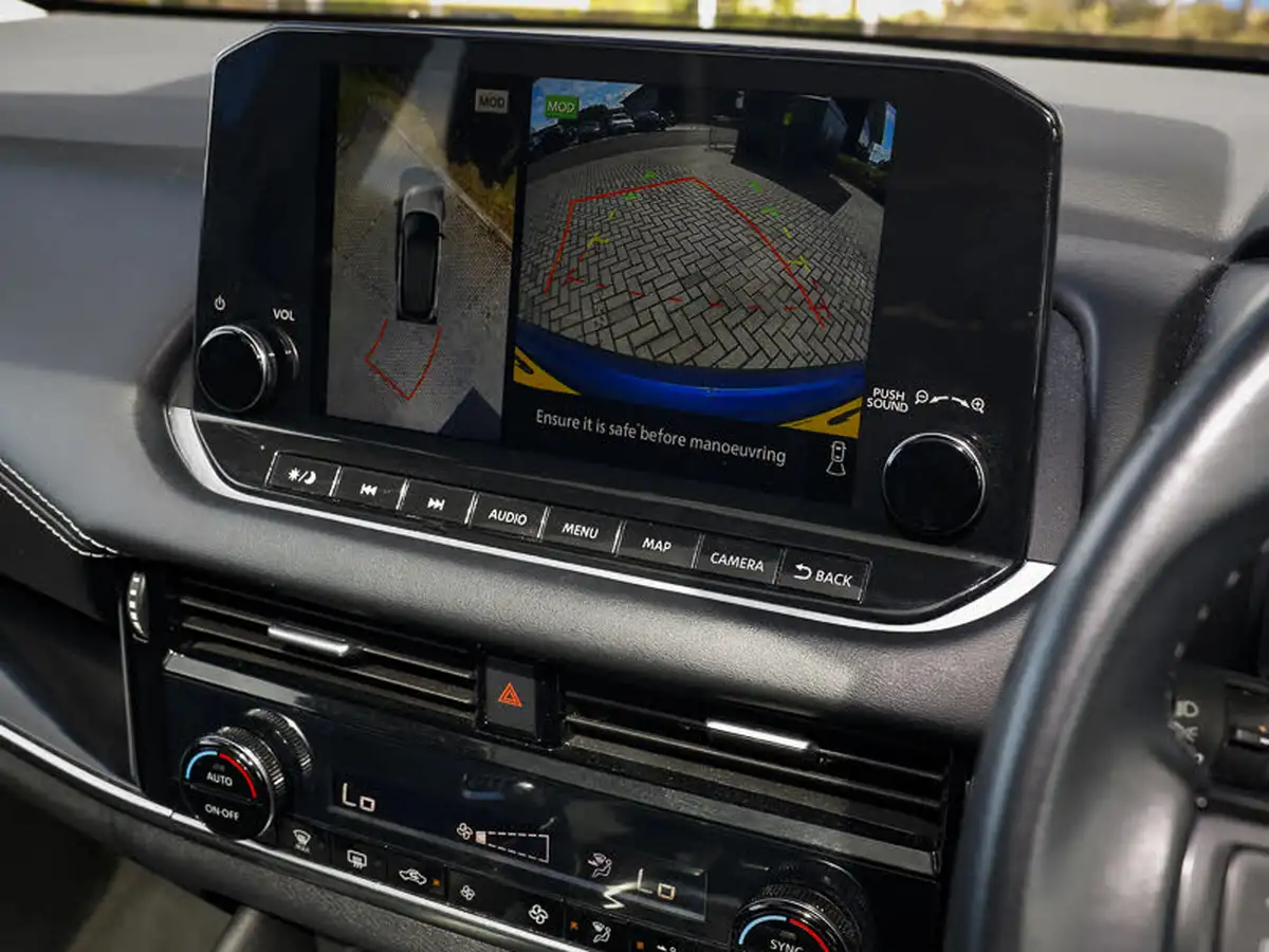 2022-nissan-qashqai-13-dig-t-n-connecta-140ps-big-12