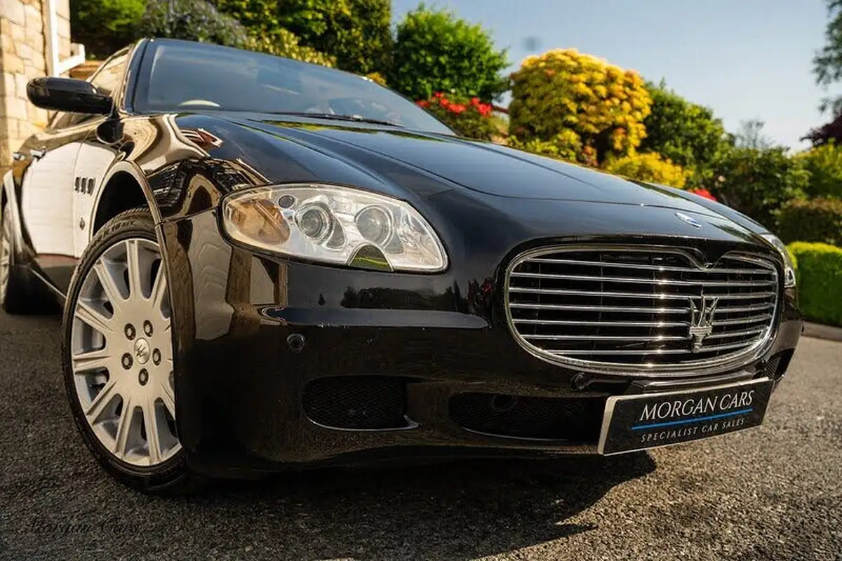2014-maserati-quattroporte-big-19