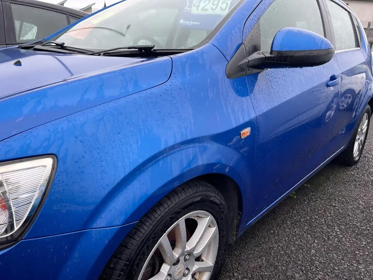 2013-chevrolet-aveo-13td-ltz-ss-big-3