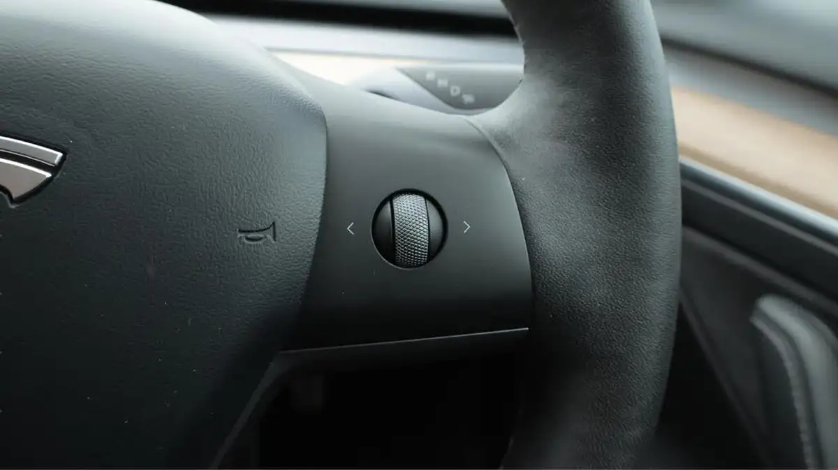 2021-tesla-model-3-e-standard-plus-big-24
