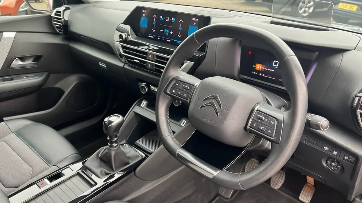 2022-citroen-c4-12-puretech-shine-130ps-big-11