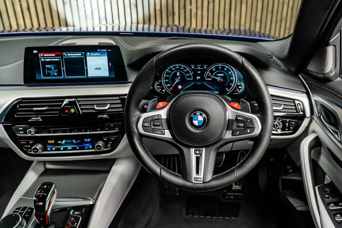 2019-bmw-5-series-44-m5-competition-big-24