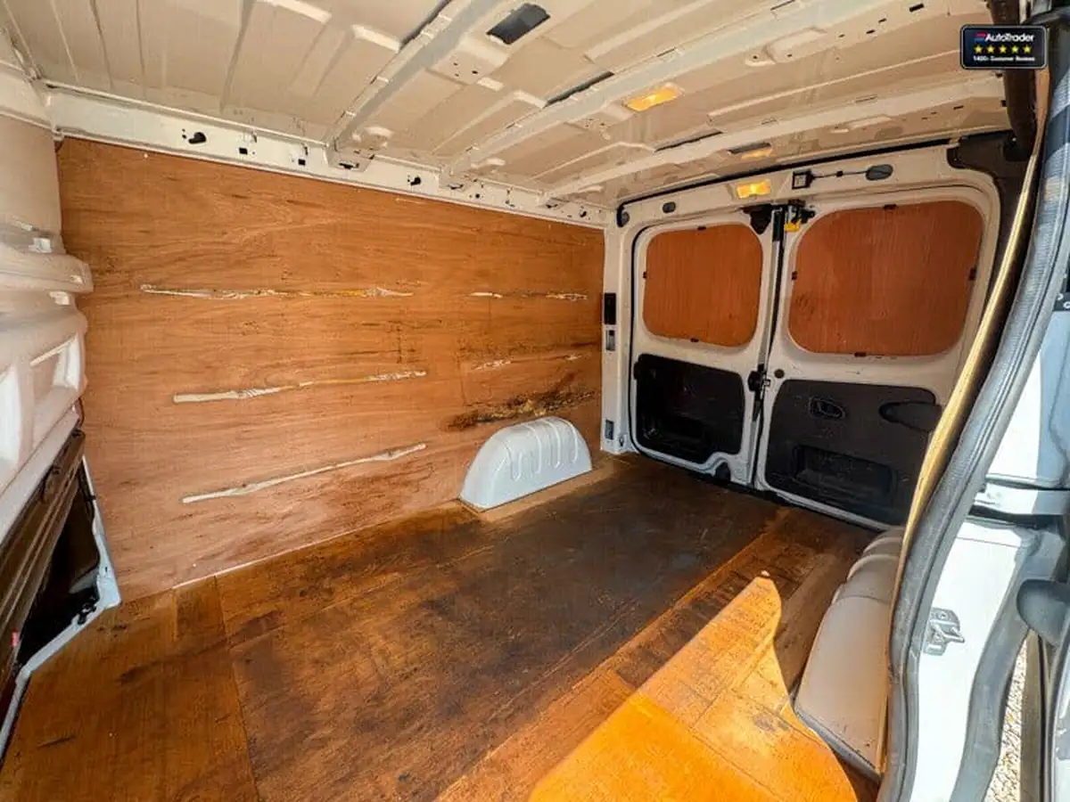 2022-renault-trafic-20dci-sl28-130-business-big-10