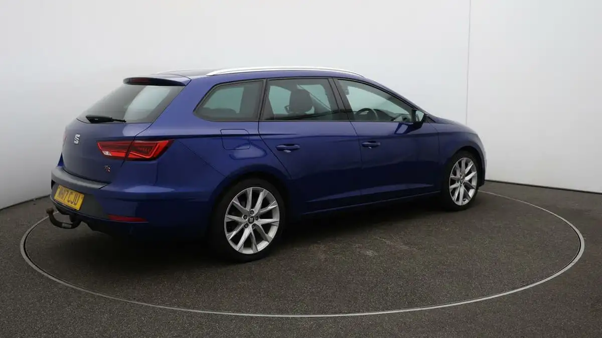 2017-seat-leon-14-ecotsi-fr-technology-estate-5d-dsg-big-45