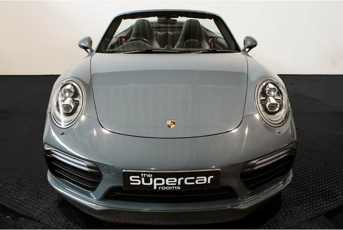 2016-porsche-911-38-turbo-s-cabriolet-big-49