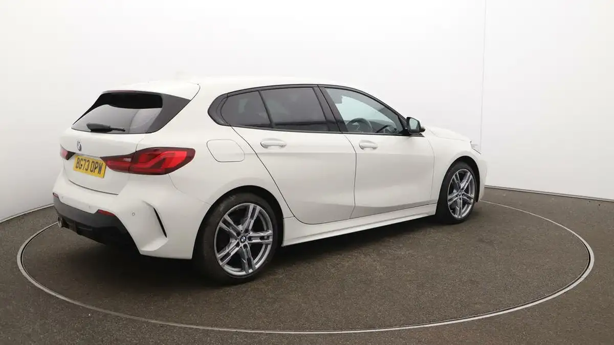 2023-bmw-1-series-15-118i-m-sport-lcp-dct-big-51