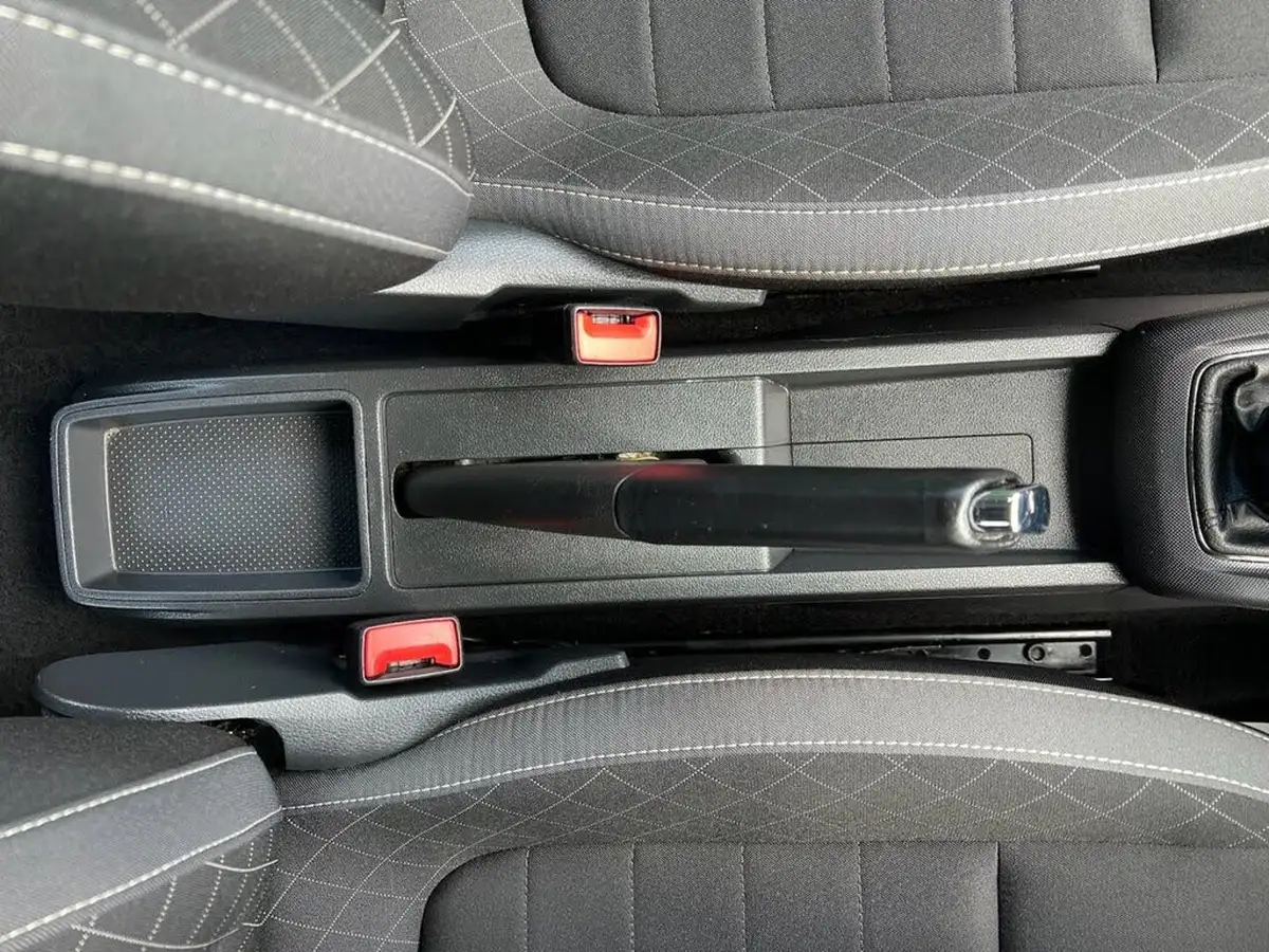 2021-skoda-fabia-10-tsi-se-95ps-estate-big-29