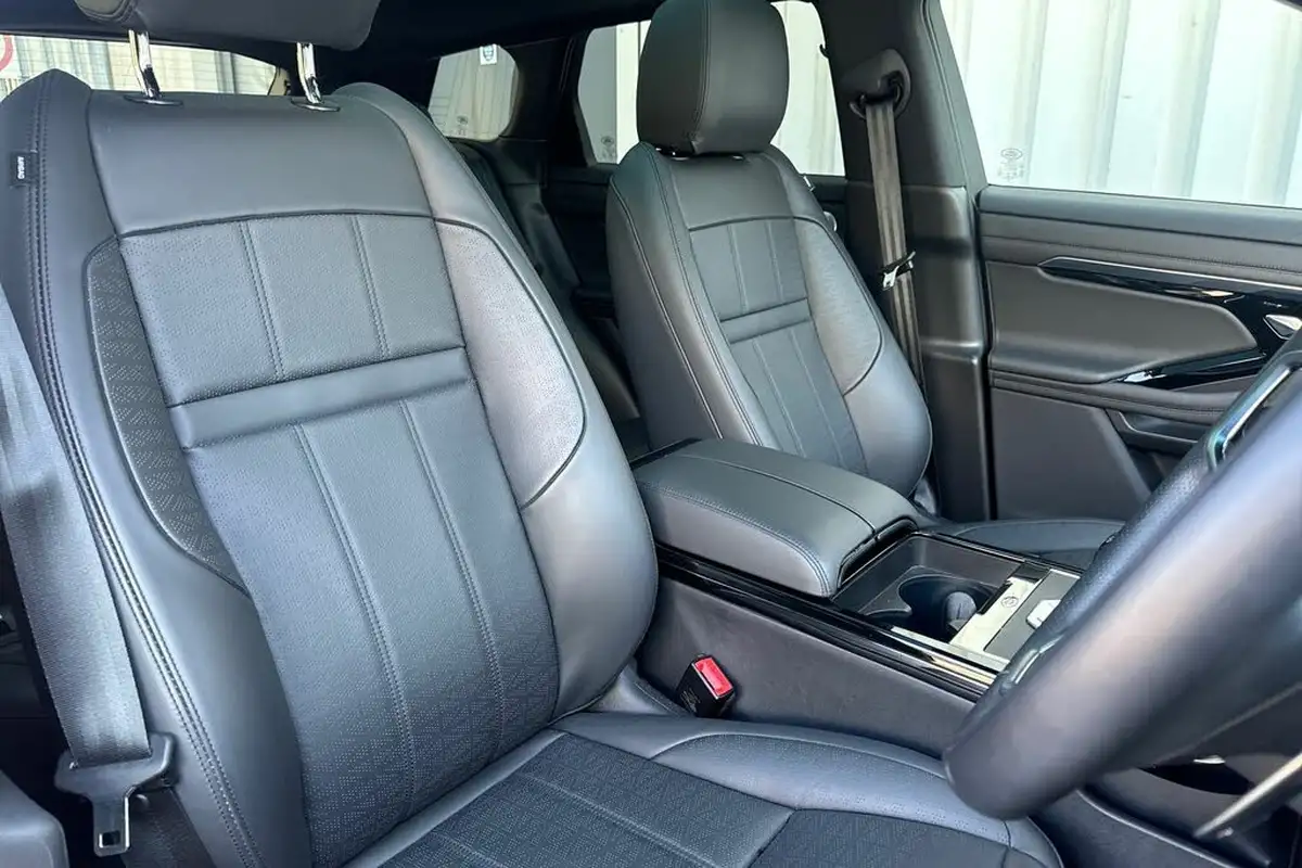 2022-land-rover-range-rover-evoque-20-d200-r-dynamic-hse-big-39